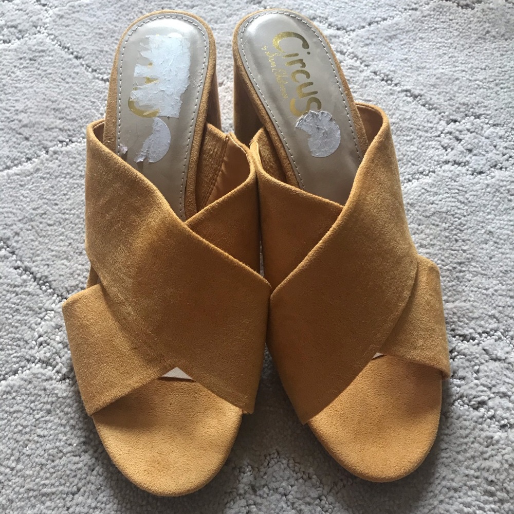 Mustard Circus by Sam Edelman Shoes size 8 - Picture 3 of 3